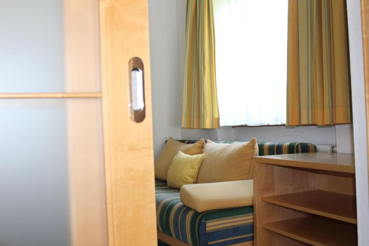 Wanderhotel Garni Cresta Schruns Ngoại thất bức ảnh